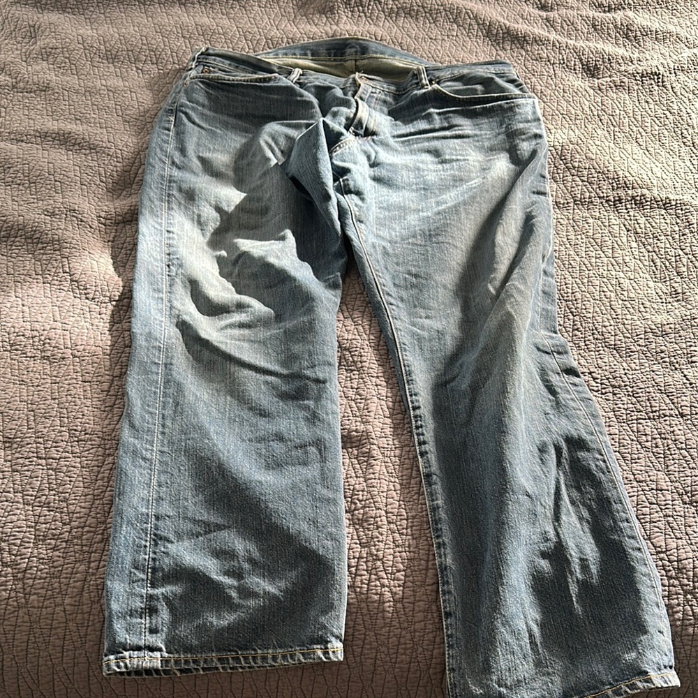 Relaxed Blue Jeans with Stonewashed Finish